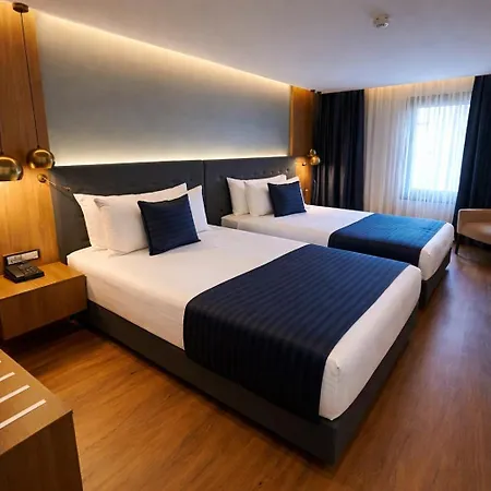 Revia Square 4* Istanbul