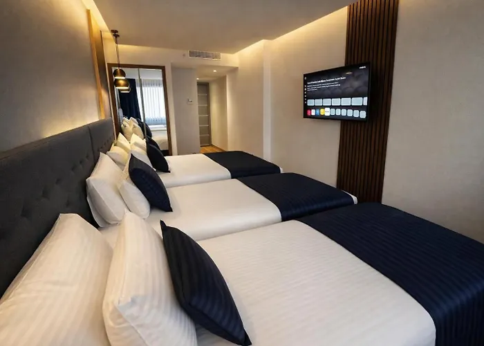 Revia Square Hotel 4*