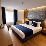 Revia Square 4* Istanboel