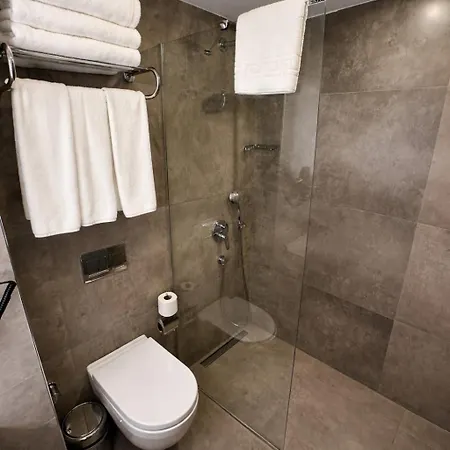 Revia Square 4* İstanbul