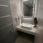 Revia Square Hotel