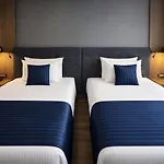 Revia Square Hotel