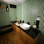 Revia Square Hotel