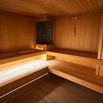 Hotel Revia Square 4*